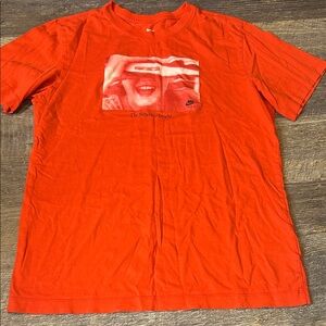 Nike “The future is bright” Graphic Tee size s